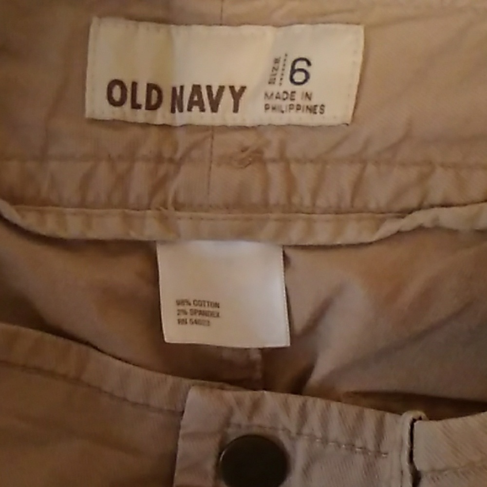 Khaki capris